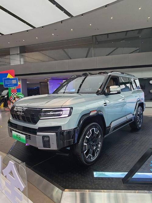 深圳188比亚迪方程豹硬派越野的爆款，英菲尼迪35周年与你共成长